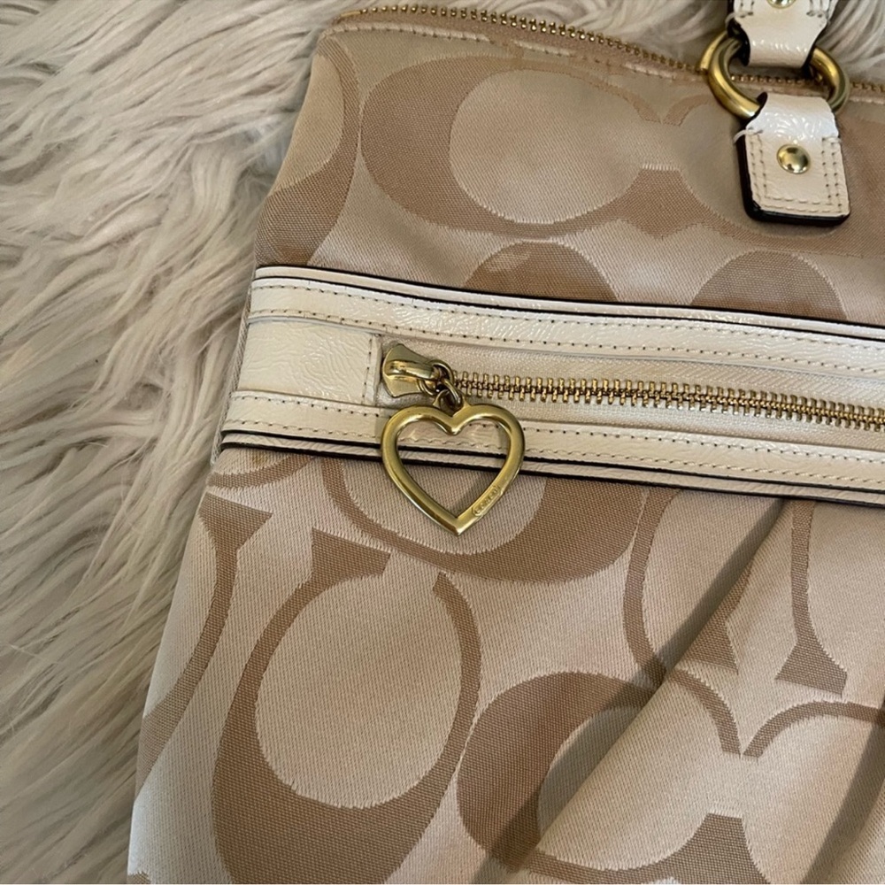 Authentic | Coach Bag | Loved ♥️ - Picture 7 of 15